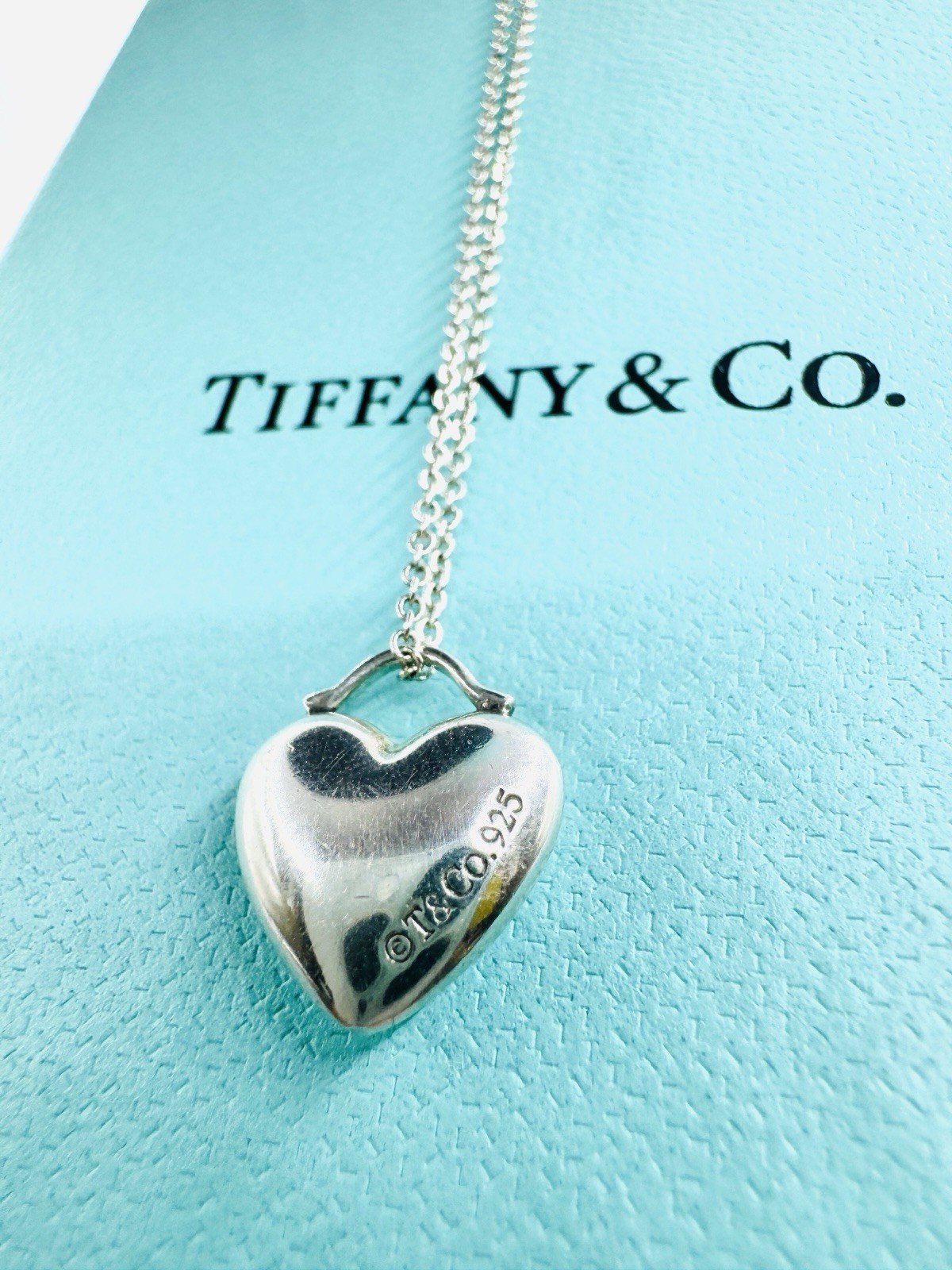 Tiffany & Co. Heart Necklace in SV925 silver weighing 4.1g 17in Chain Excellent
