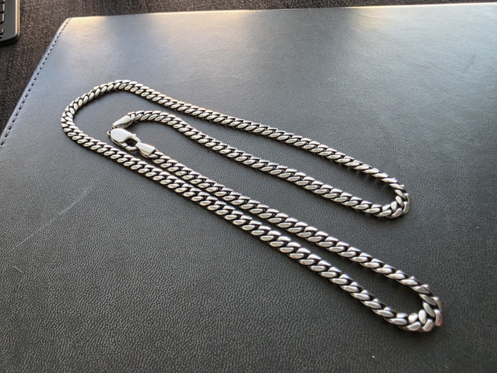 Sterling Silver 925 Cuban Link Chain Necklace 22.5 Inches 5.2 mm width.