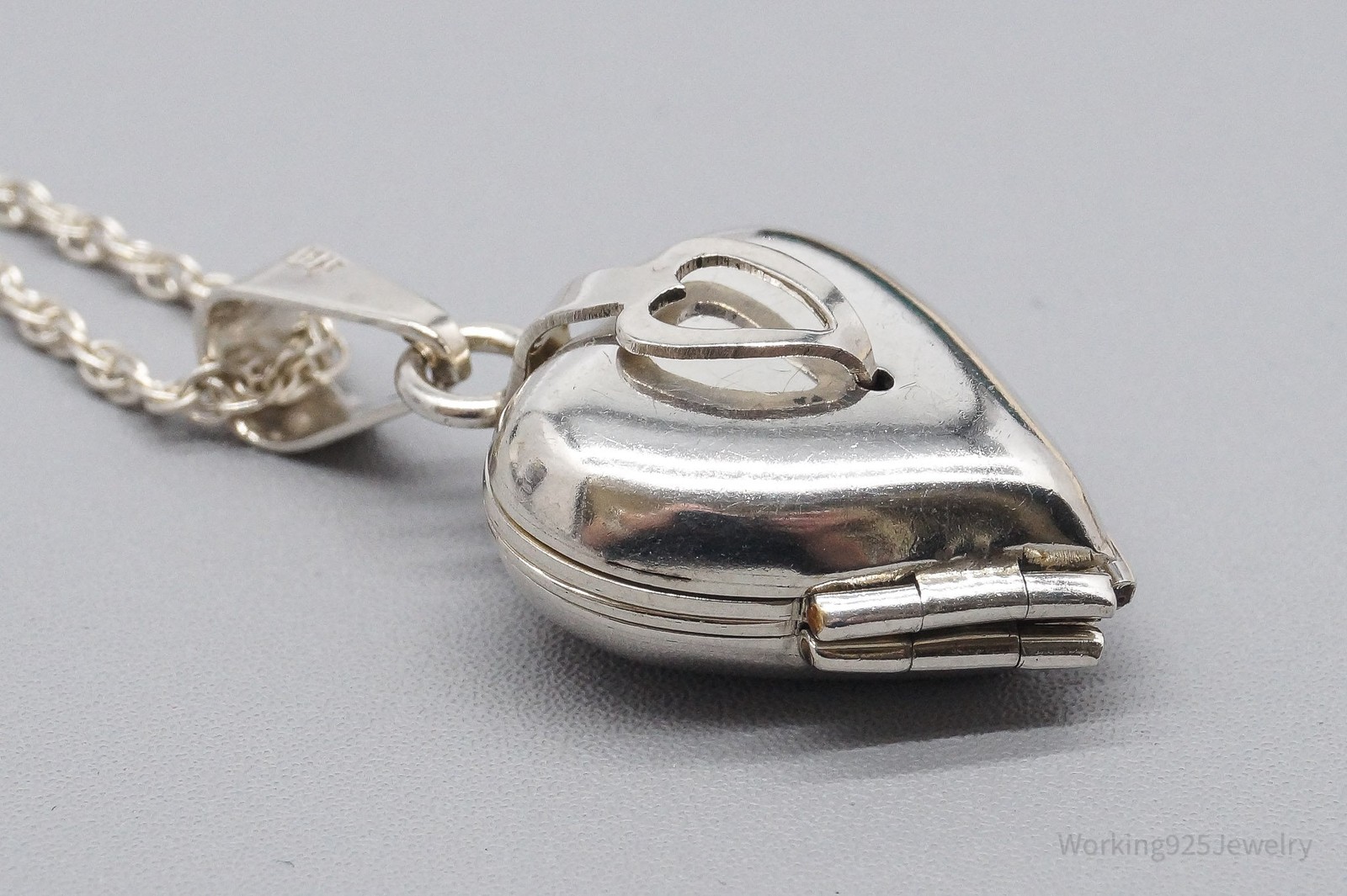 Vintage Large 4 Picture Heart Locket Sterling Silver Necklace 20″