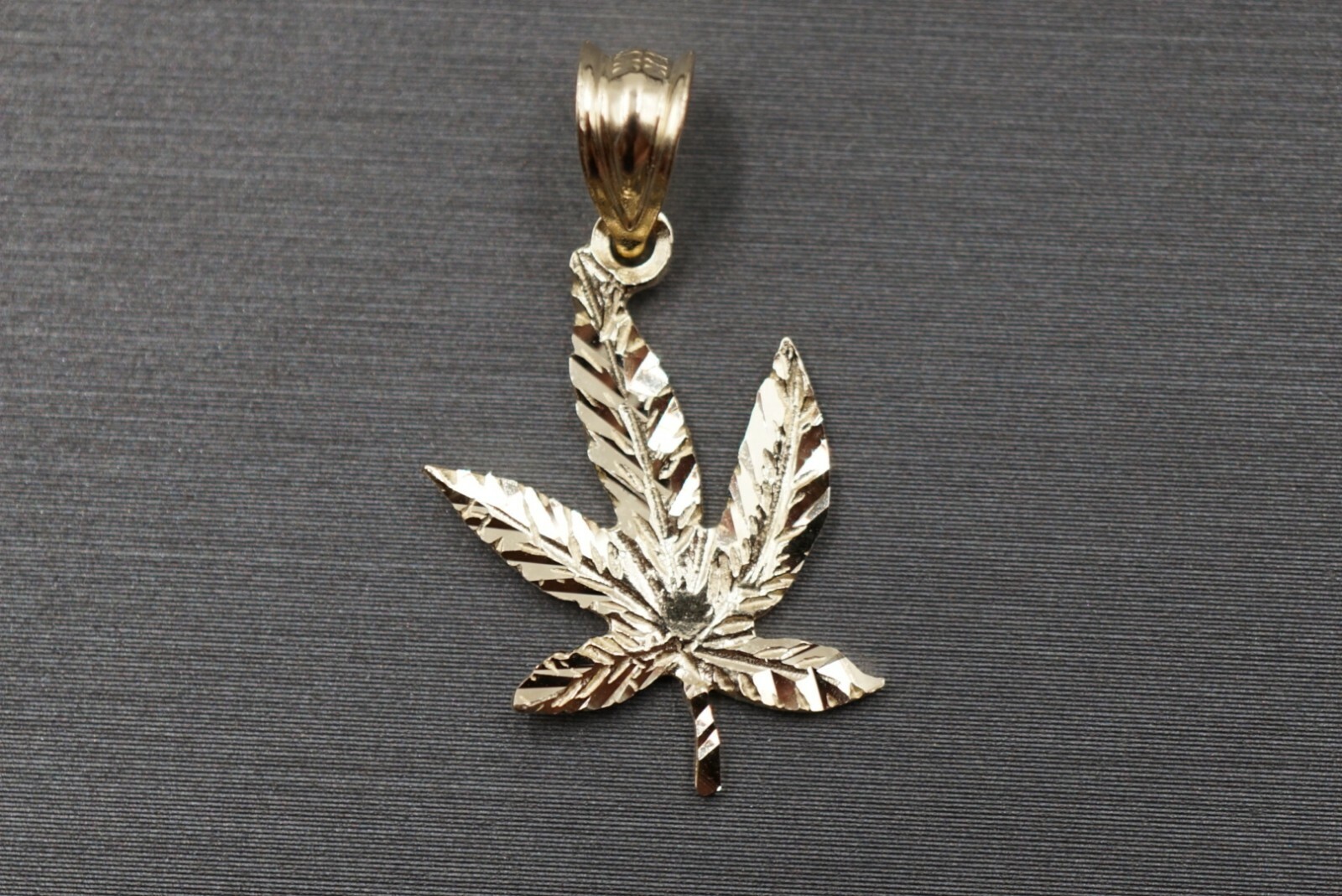 10K Solid Yellow Gold 1″ Diamond Cut Marijuana Cannabis Leaf Charm Pendant.