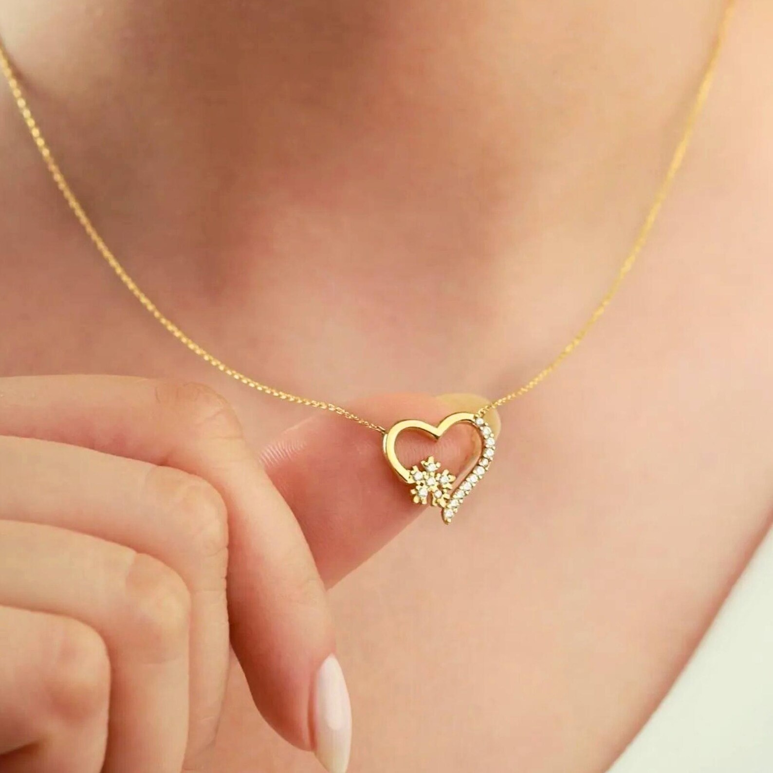 1Ct Round Moissanite Snowflake Heart Womens Necklace 14K Yellow Gold Plated