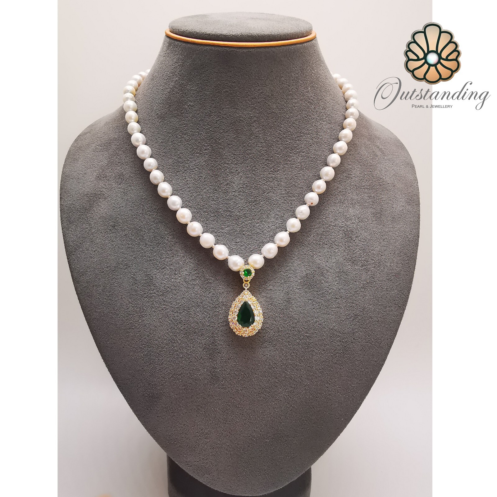 Special Offer 7mm Authentic Natural Akoya White Pearl Necklace 9ct Gold Emerald