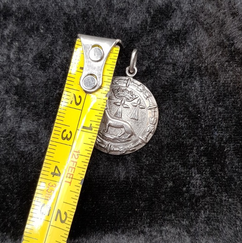 Vintage French Silver Pendant – Kelt – Unknown Image – Potius mori quam foedari
