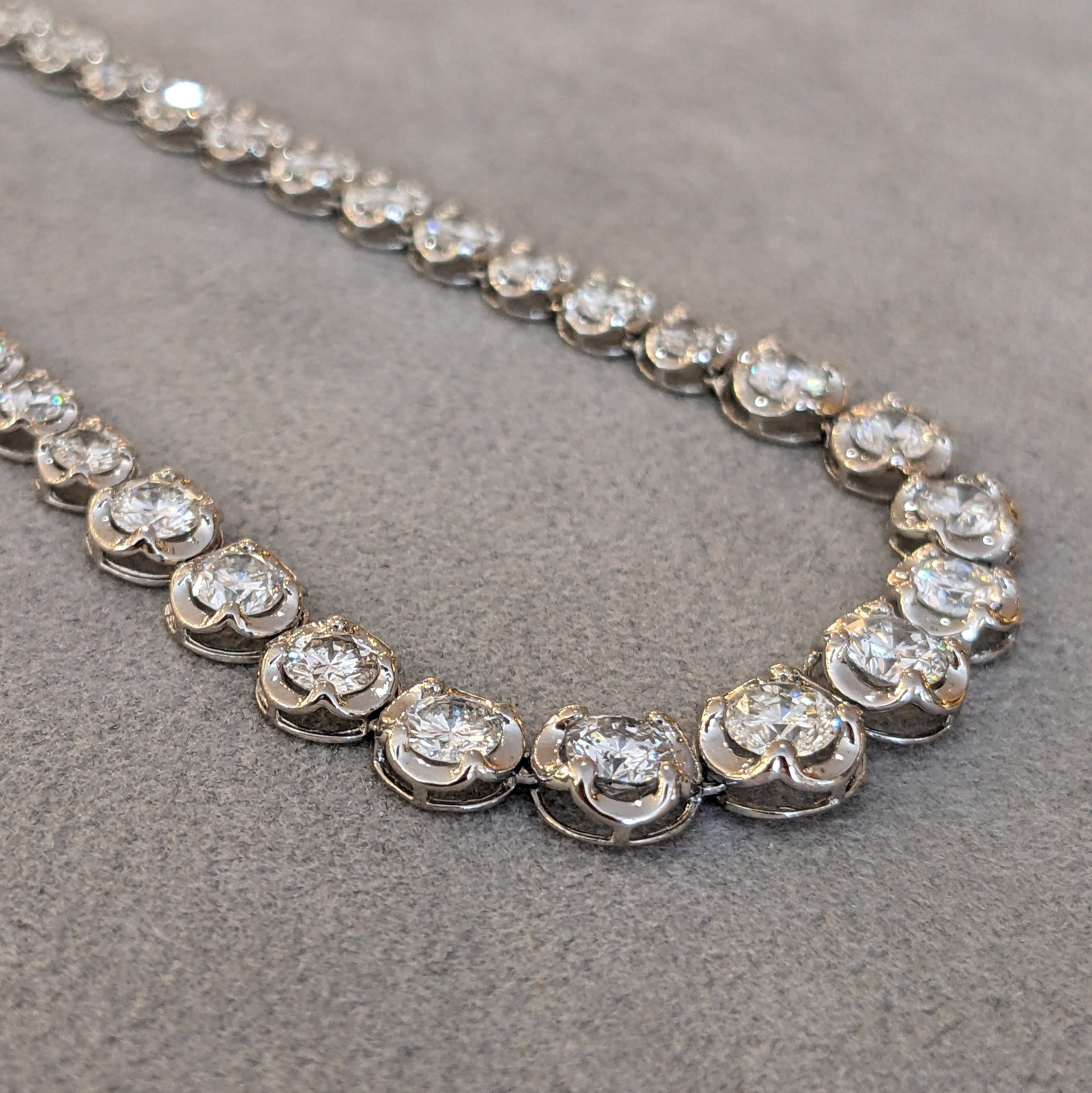 10.01 cttw Natural Diamond Graduated Tennis Necklace in Platinum – HM2816ZI