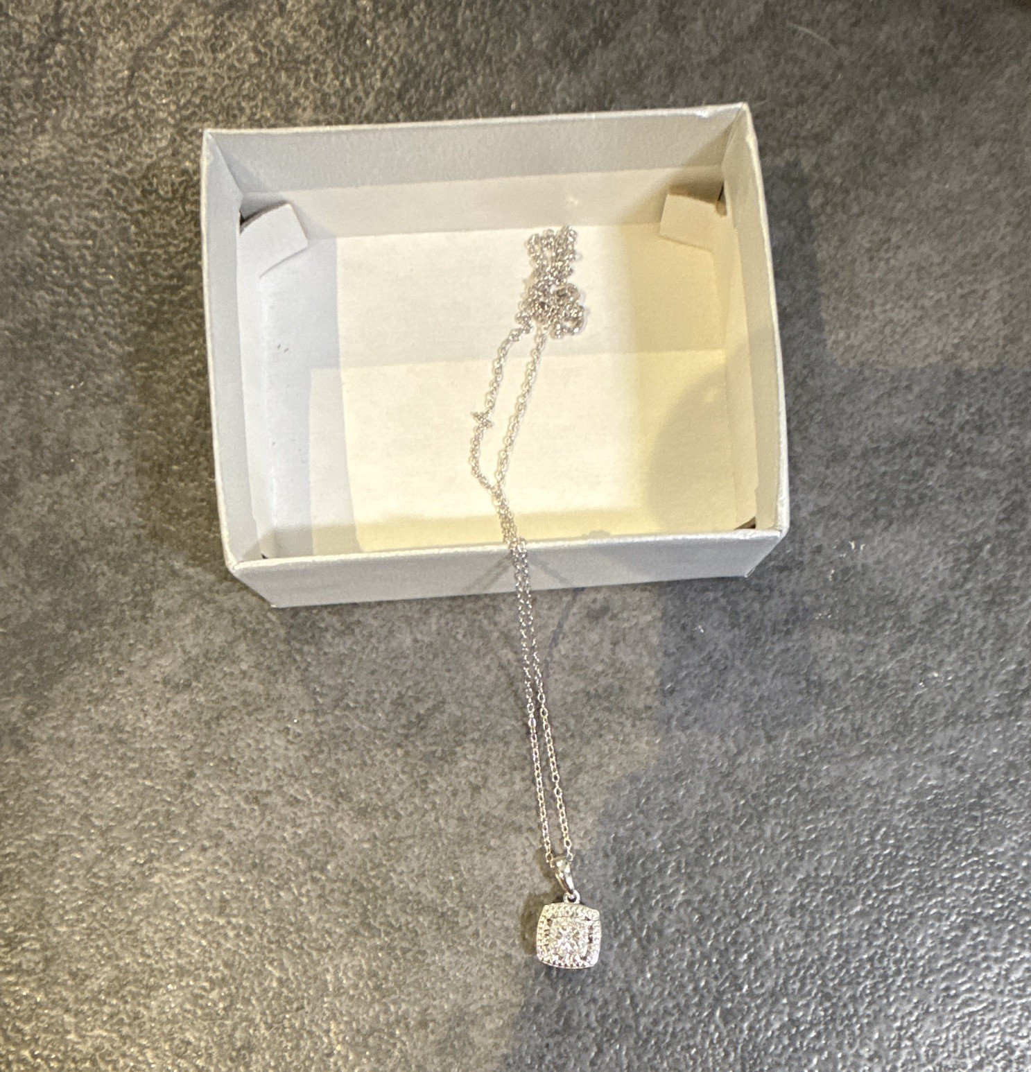 925 Sterling Silver 0.10ctw Pavé Diamond Square Pendant Cable Chain Necklace