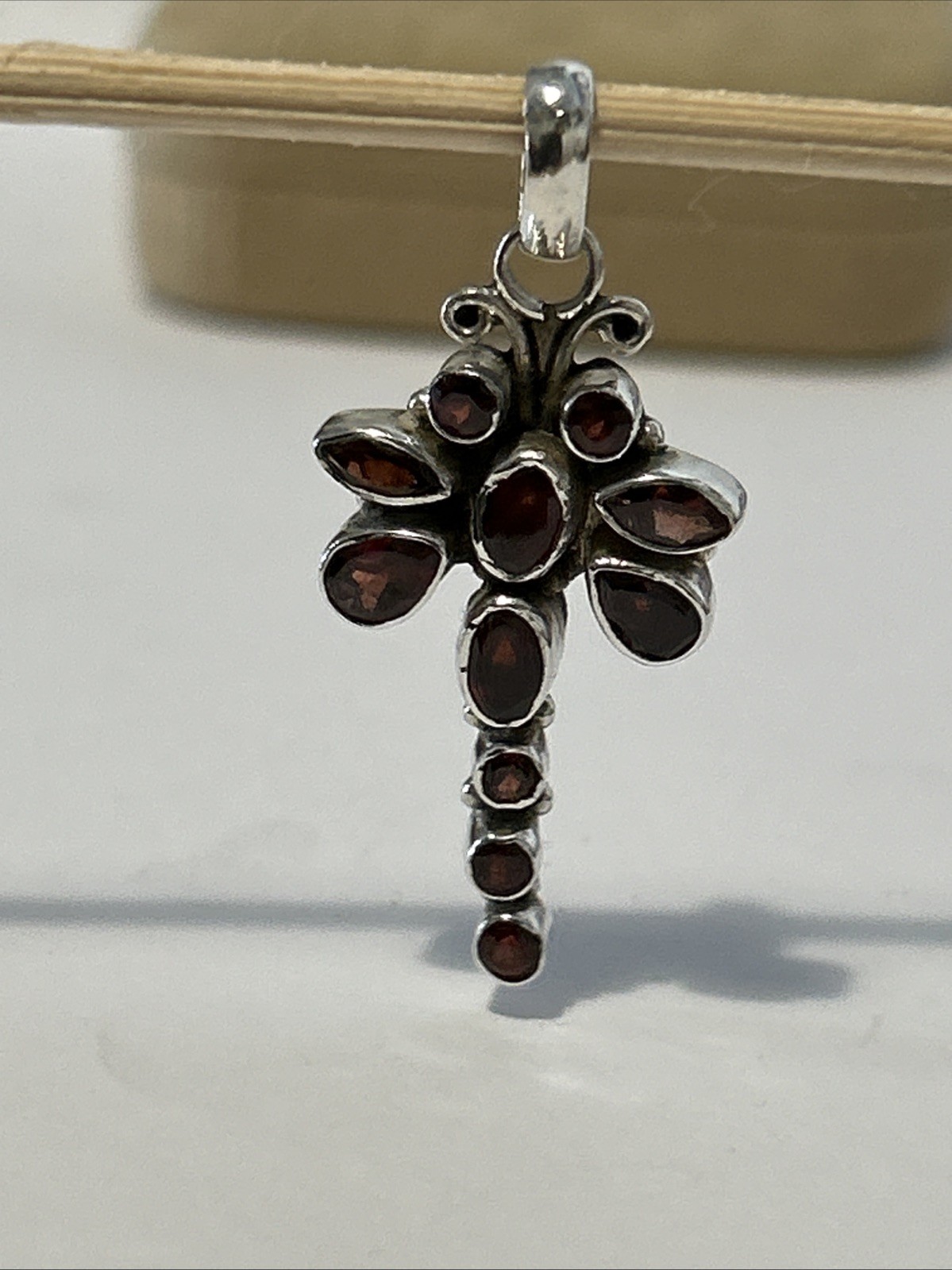 Vintage Sterling Silver & Garnet 4.1cm Long Pendant (4.14g)