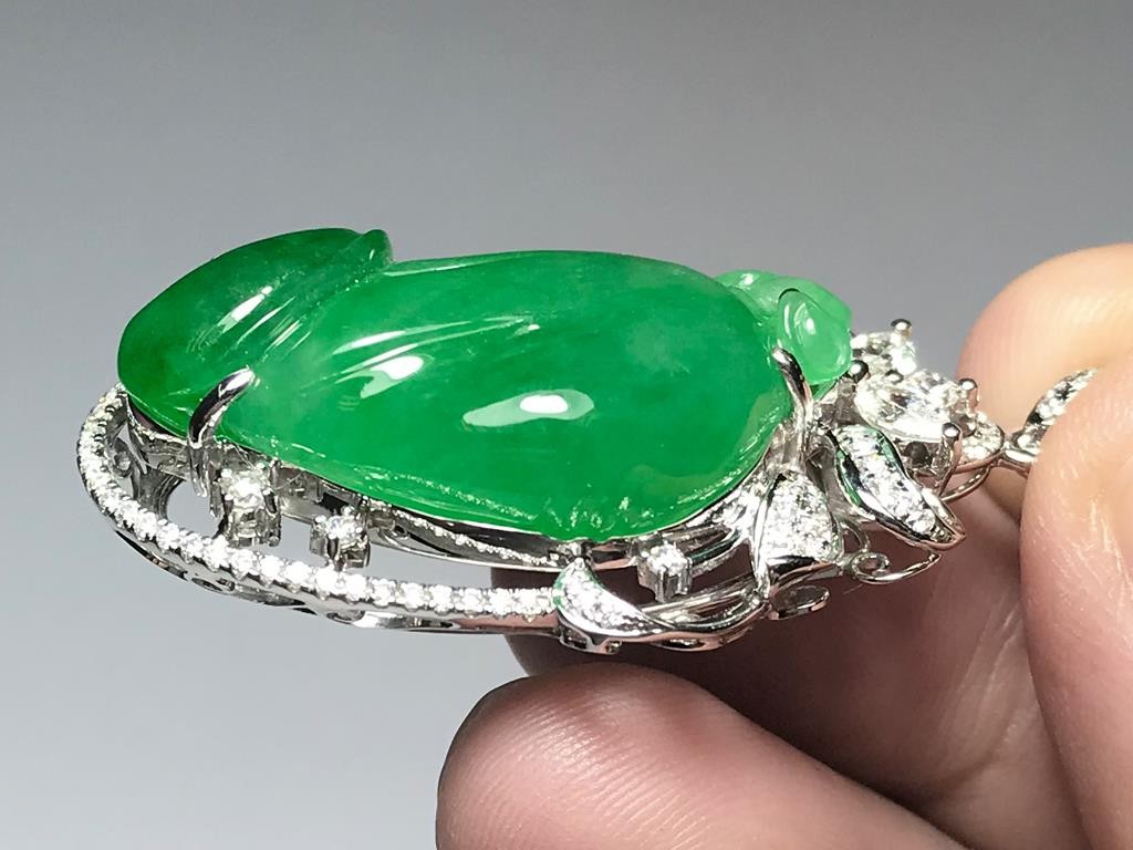 Male Organ God Rich Emerald Green Jadeite Jade 18K White Gold Diamond Pendant