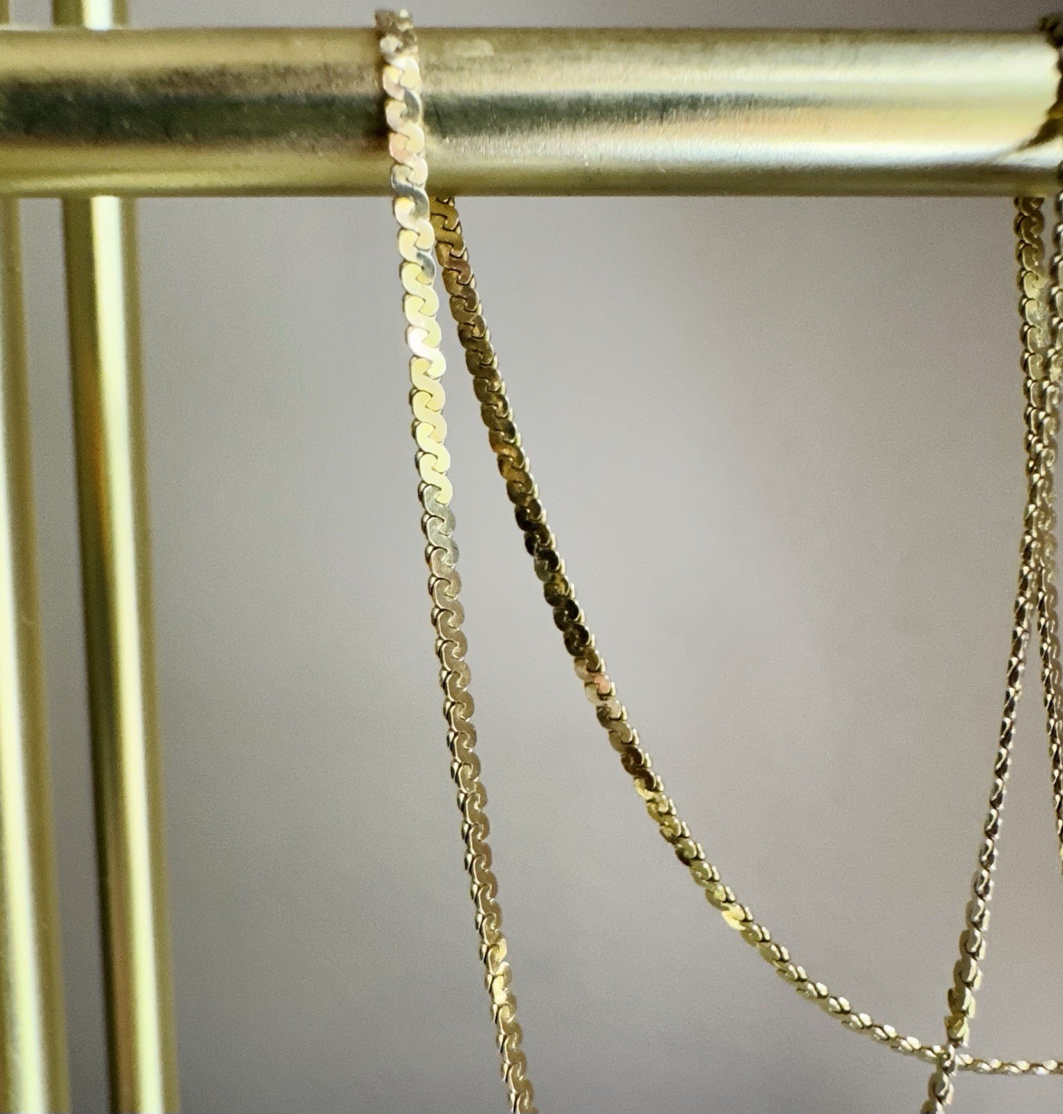Vintage 14K 585 Yellow Gold 17 In. 1.5mm Serpentine Chain Necklace Unisex 3.4g