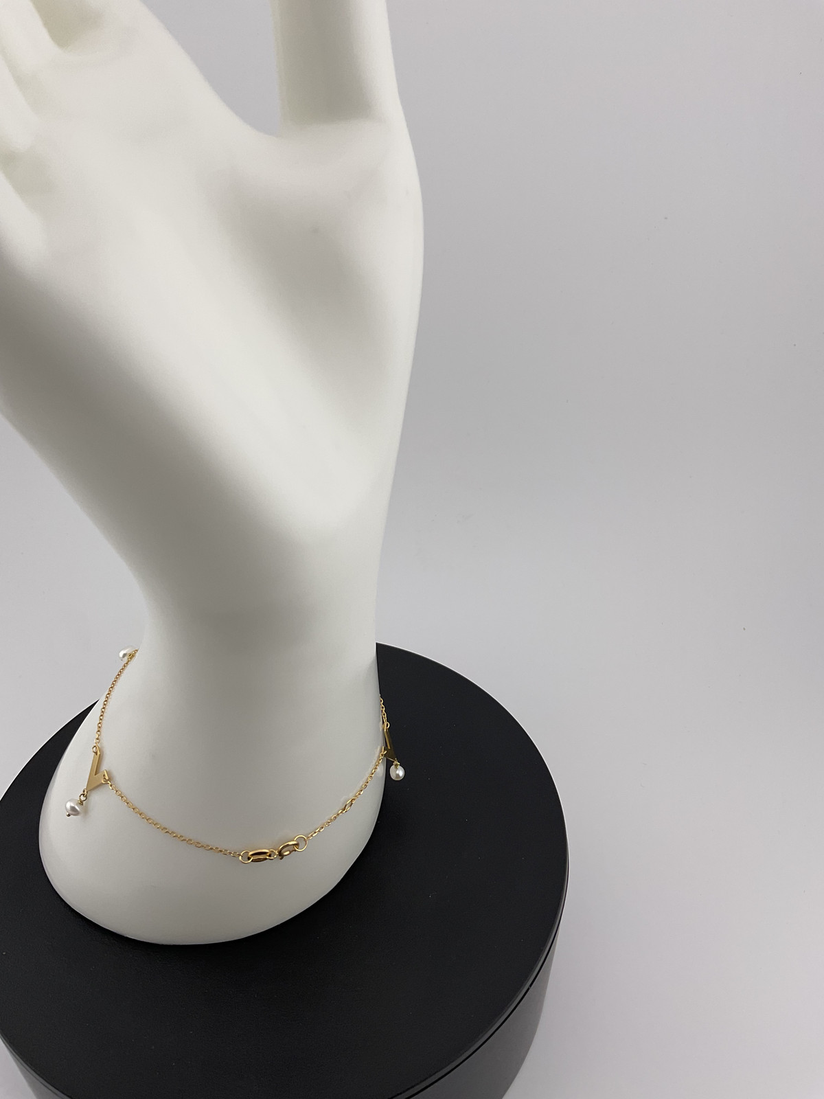 18 Solid Italian Gold Braclate