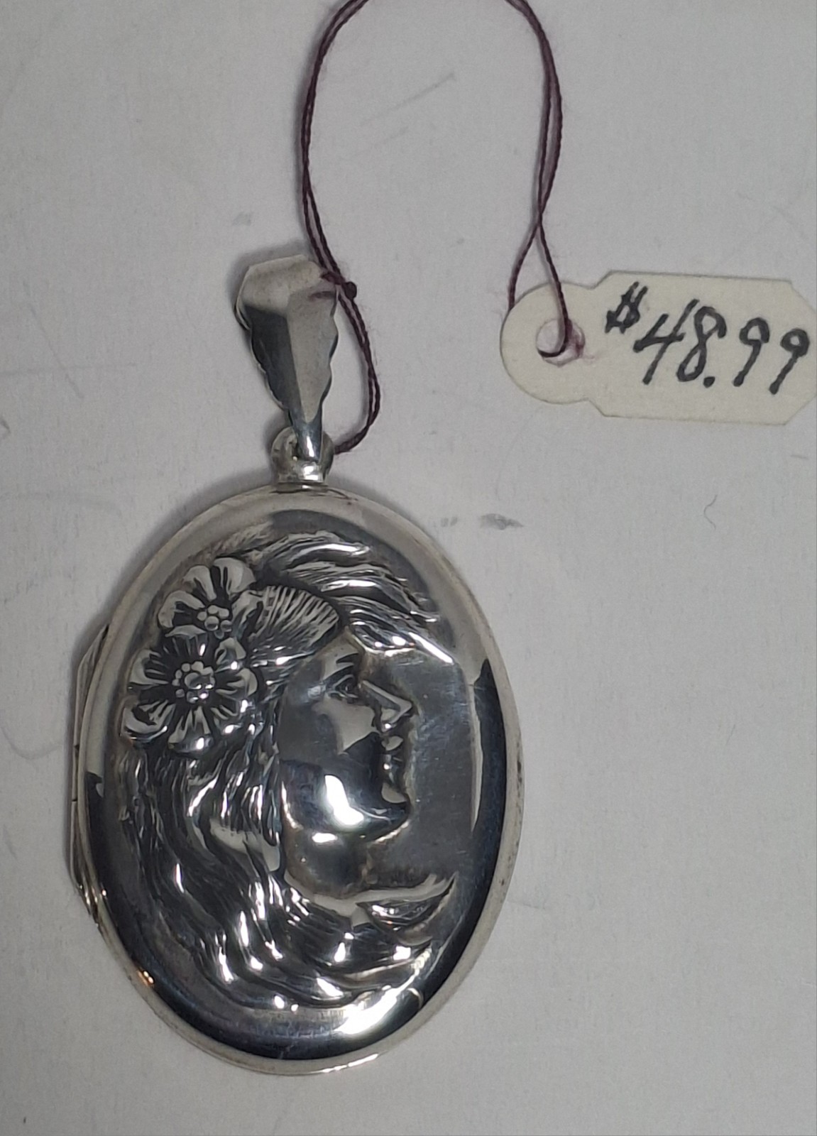 Sterling Silver Oval Locket Pendant Female Profile, Holds 1.5″ x 1″ Photos