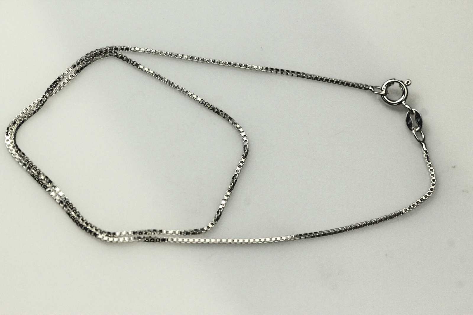 925 Sterling Silver 14″ Thin Box Chain 2.1 Grams (NEC4895)