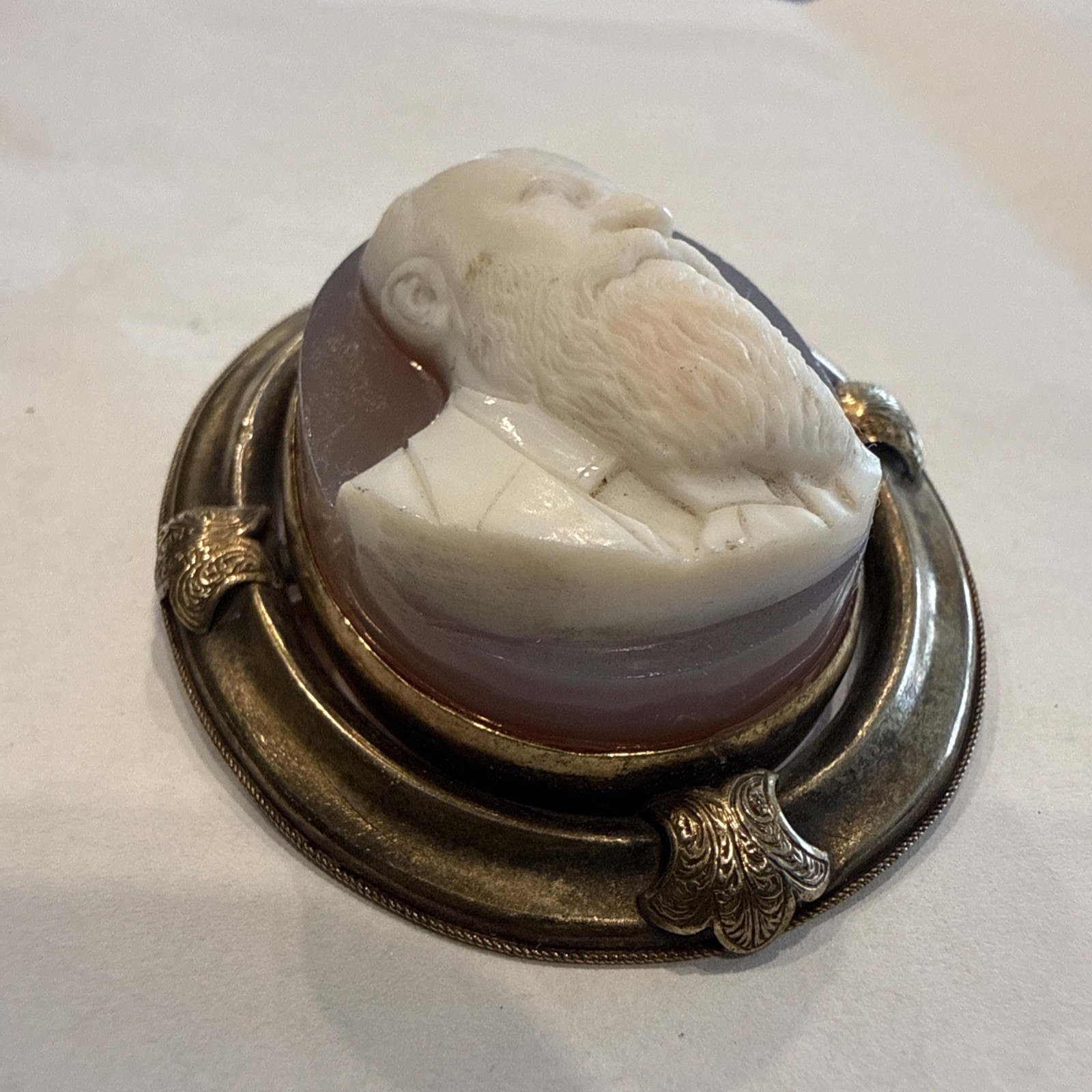 Antique 19thC Hardstone 3-Layer Sardonyx Agate Male Cameo Brooch Pendant Vermeil