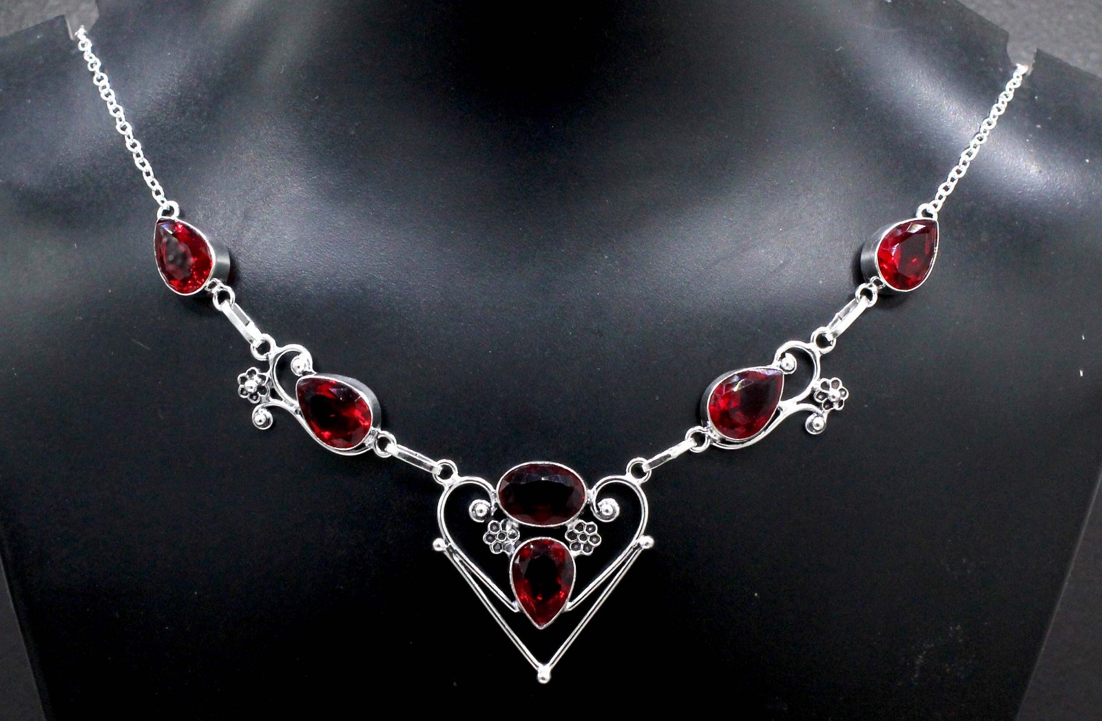 Mozambique Garnet Gemstone Handmade 925 Sterling Silver Jewelry Necklace 18″