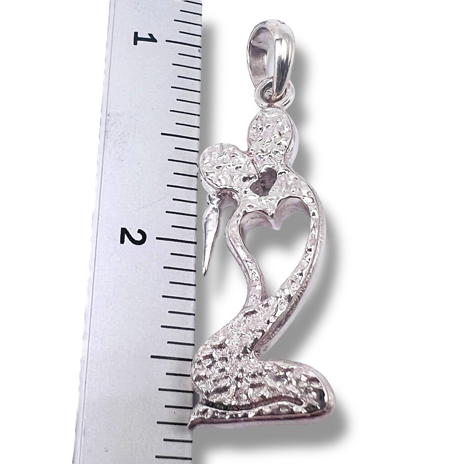 Sterling 925 Silver Kissing Couple Pendant Kiss Heart Boy Girl Love Textured