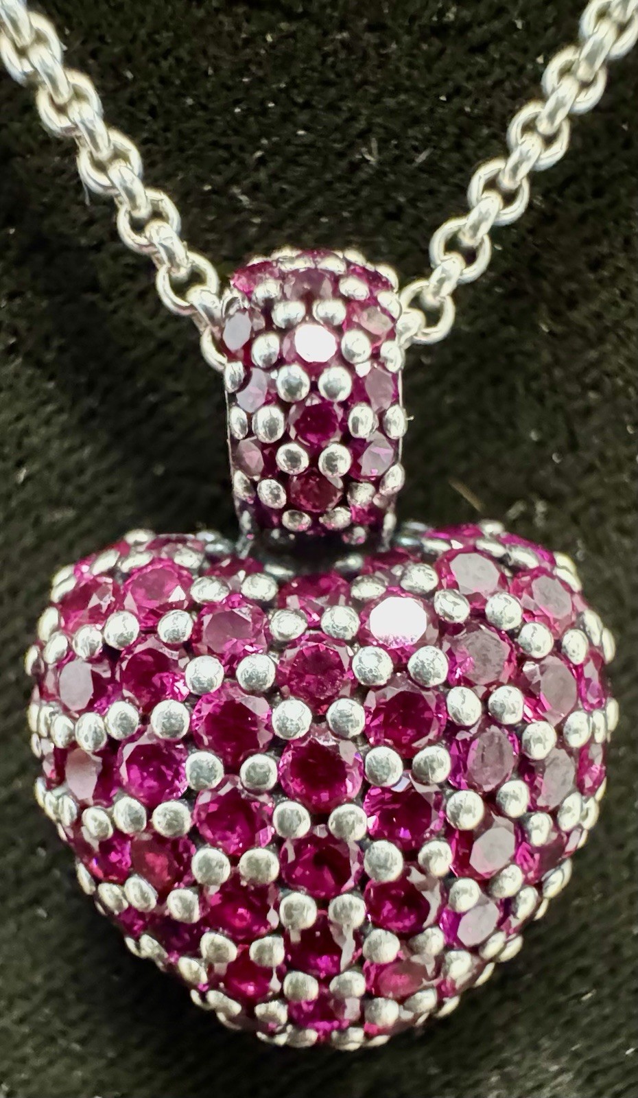 Beautiful Thomas Sabo 925. Sterling Rolo Necklace With Ruby Pave Heart Pendant