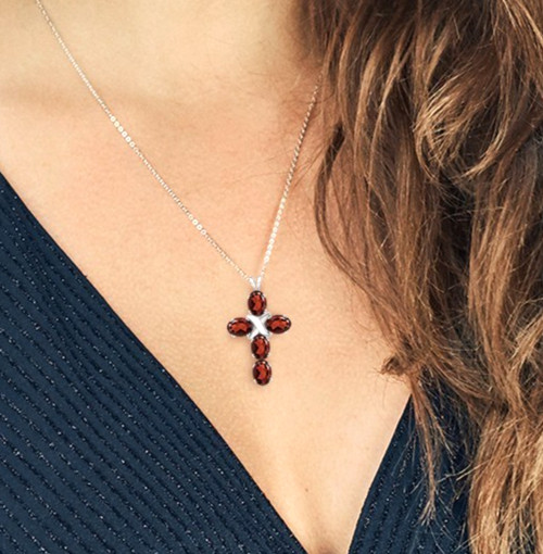 Without Chain 925 Sterling Silver 2.70 Carats Oval Red Garnet Cross Pendant