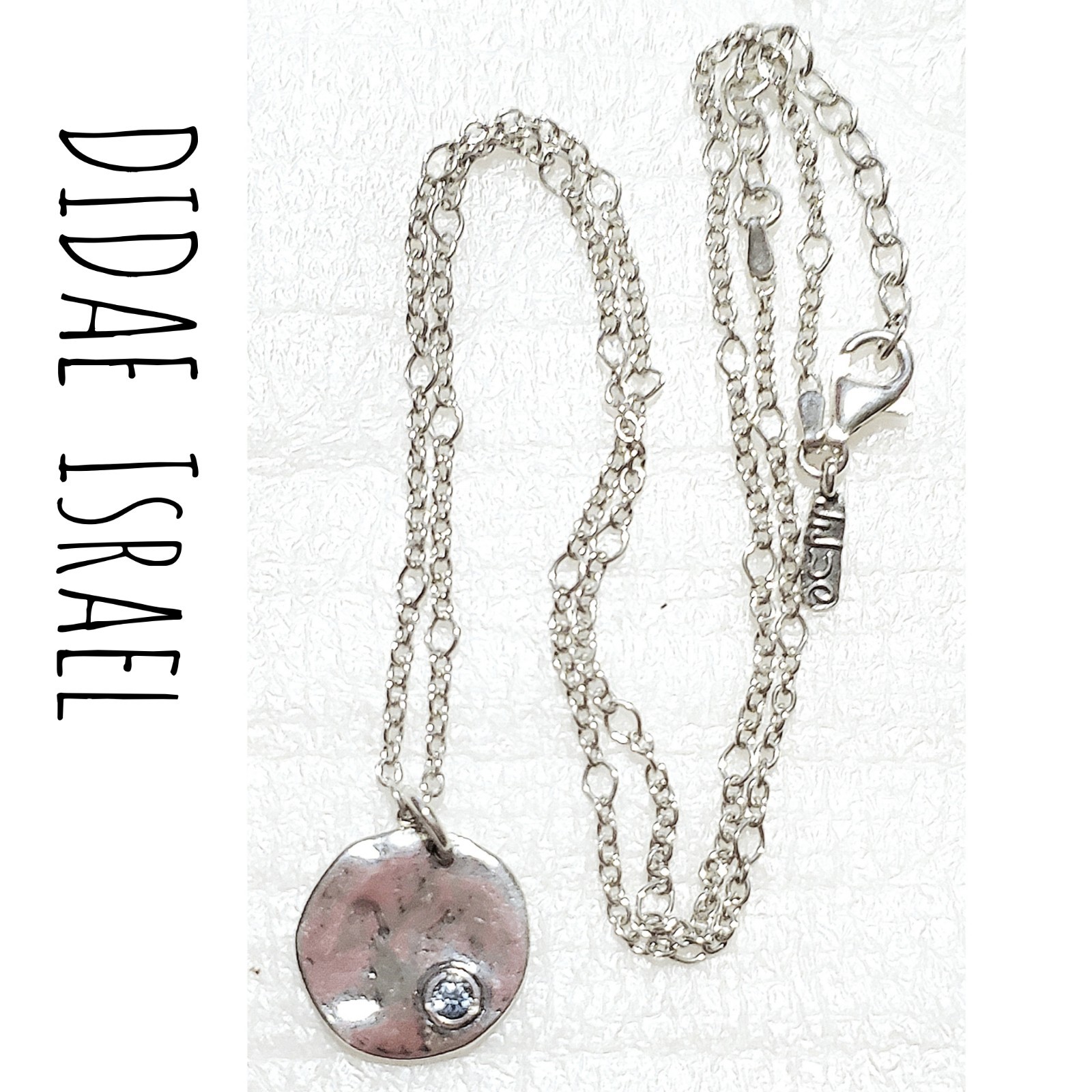 DIDAE Blue Topaz hammerd Disc Pendant Necklace 925 Sterling Silver VTG