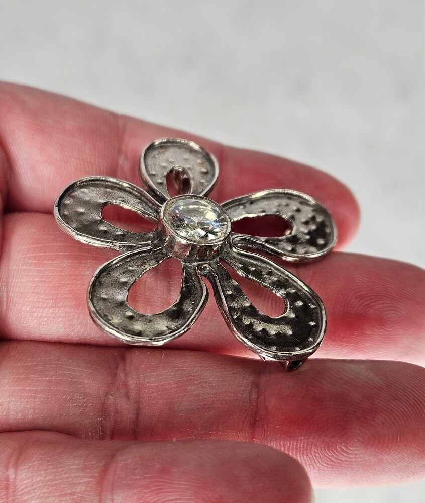 Silpada 925 Sterling Silver Flower Crystal Brooch Pin with Unbranded Necklace