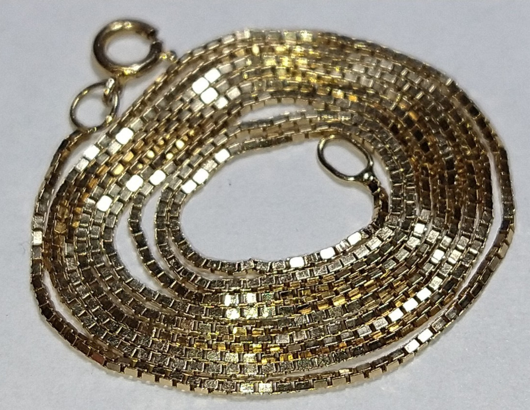 Solid 14k gold 0.75mm box chain necklace 2.0 grams – 20″ READ