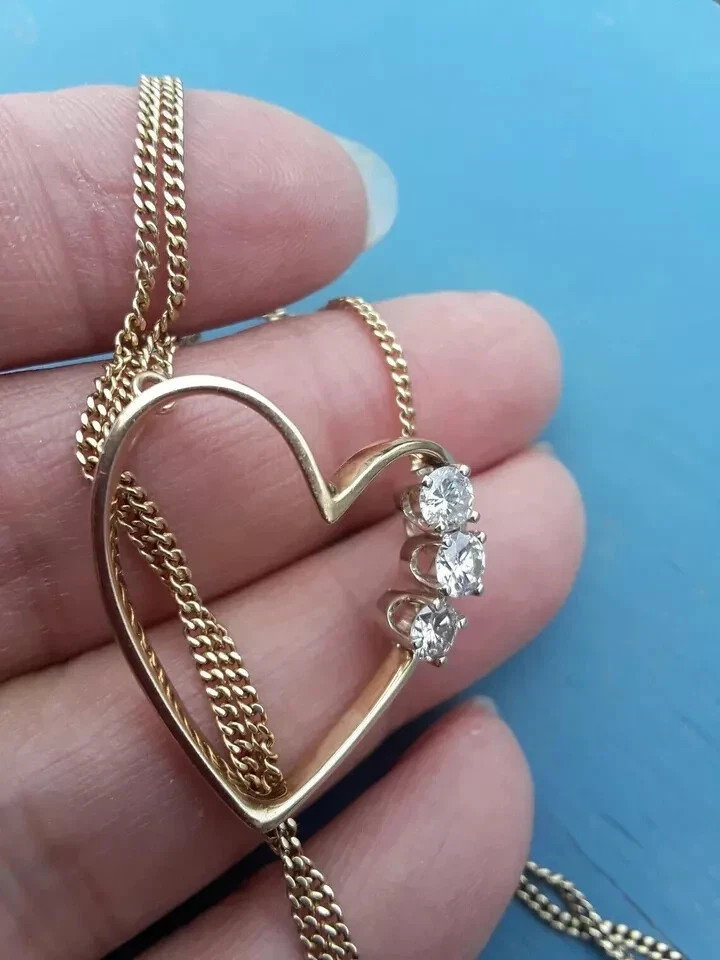 0.20Ct Round Cut Diamond Women’s Heart Pendant Free Chain 14K Yellow Gold Finish