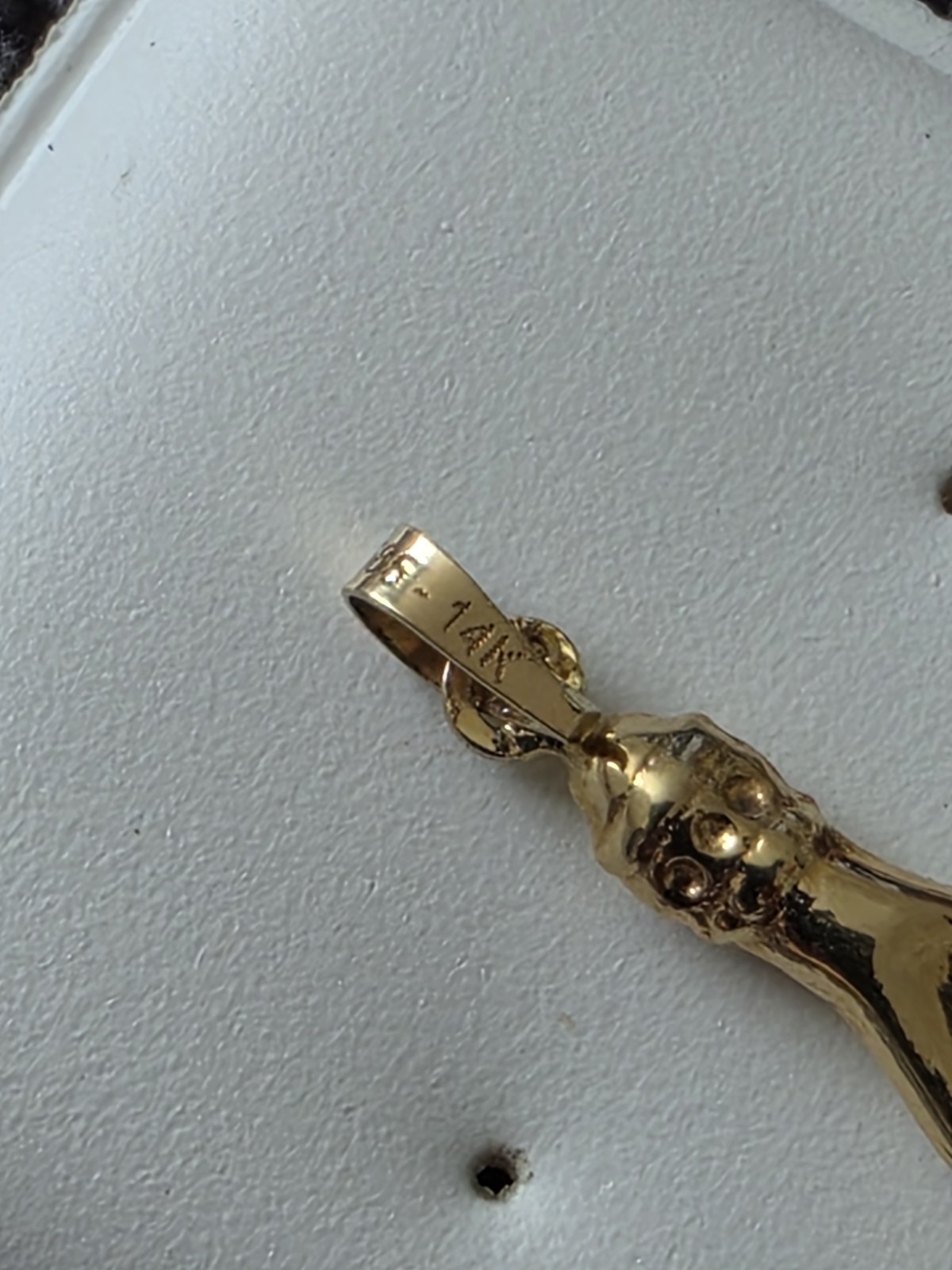 14k Gold Figa Pendant Hand For Good Luck