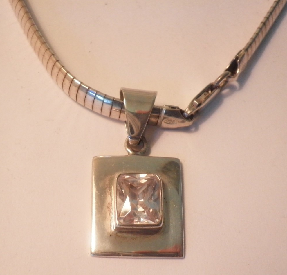 Sterling Silver 16″ Chain Necklace 7mm w/ Crystal Pendant 36.1 Grams-Excellent!