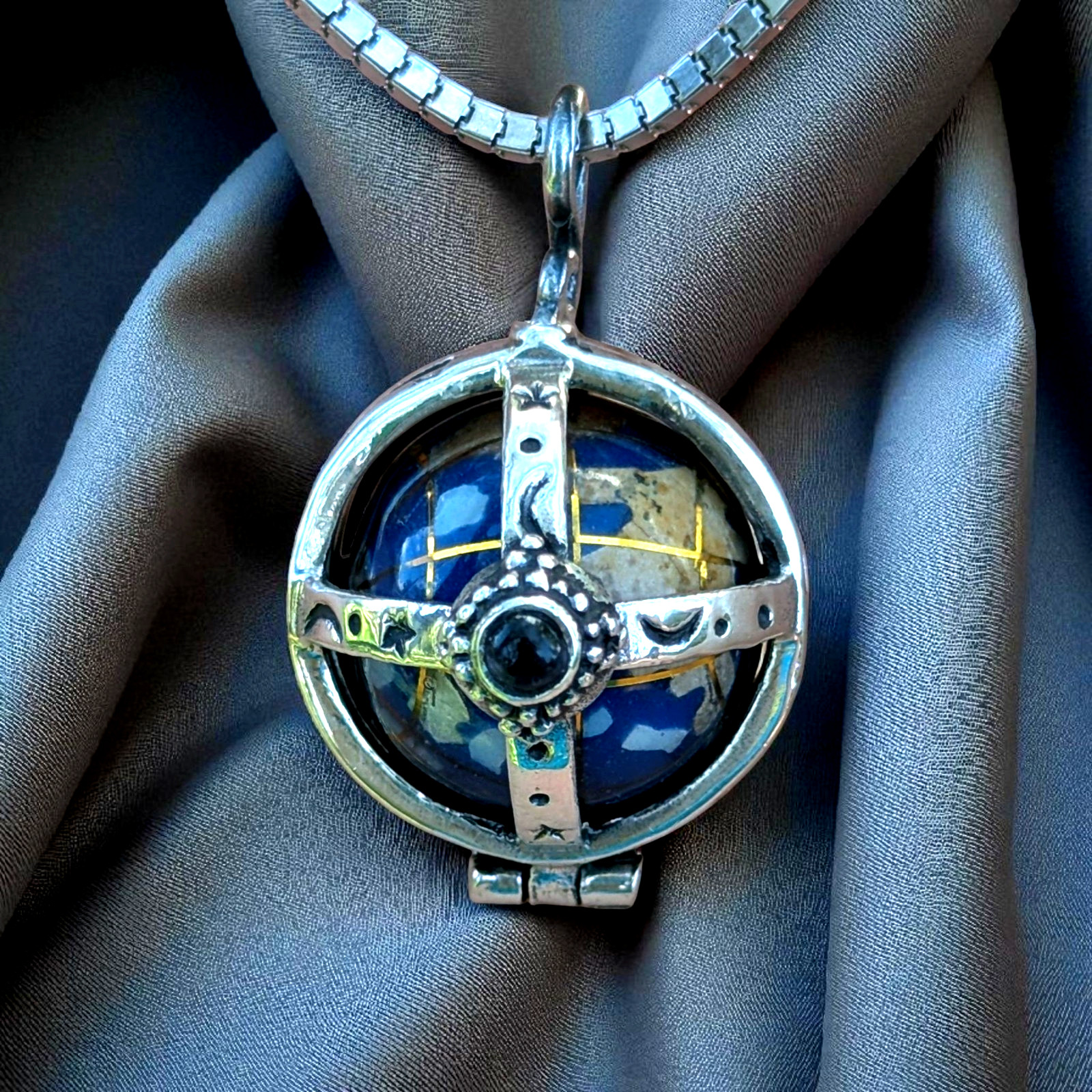15.7g Natural Gemstone Inlayed Cage Sterling Silver Globe 18″ Box Chain Necklace