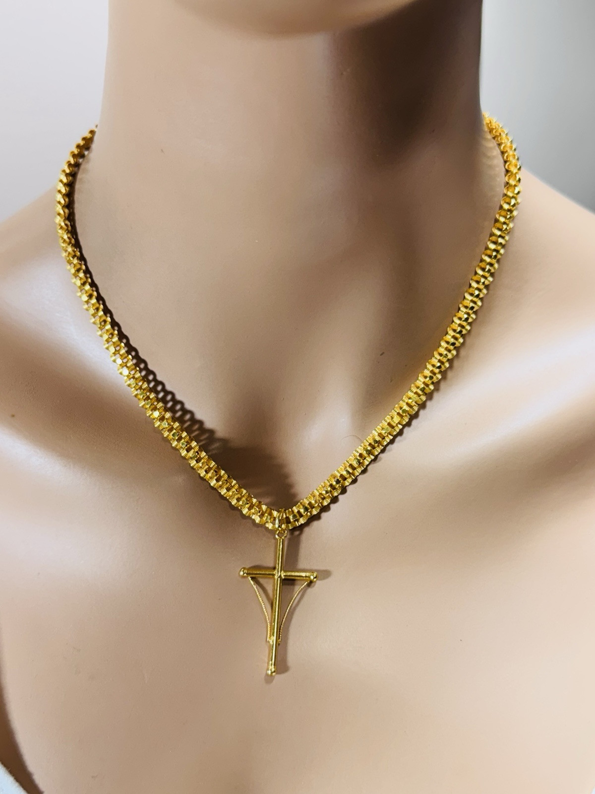 22K 916 22C Fine Real Gold 17.5”/18 inch Cross Necklace 21.7g 6mm