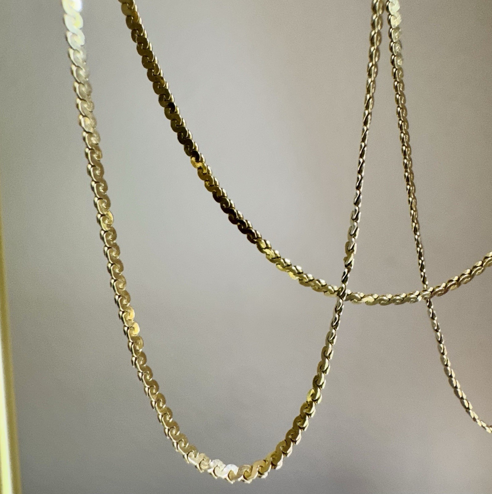 Vintage 14K 585 Yellow Gold 17 In. 1.5mm Serpentine Chain Necklace Unisex 3.4g