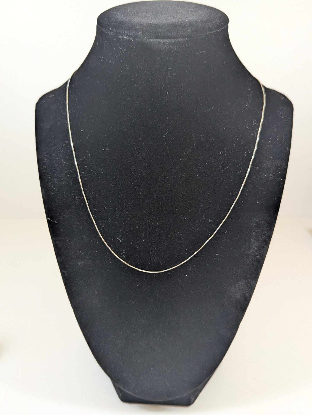 Vintage 14K Solid White Gold Box Chain Necklace 18″ Sparkling Jewelry Gift