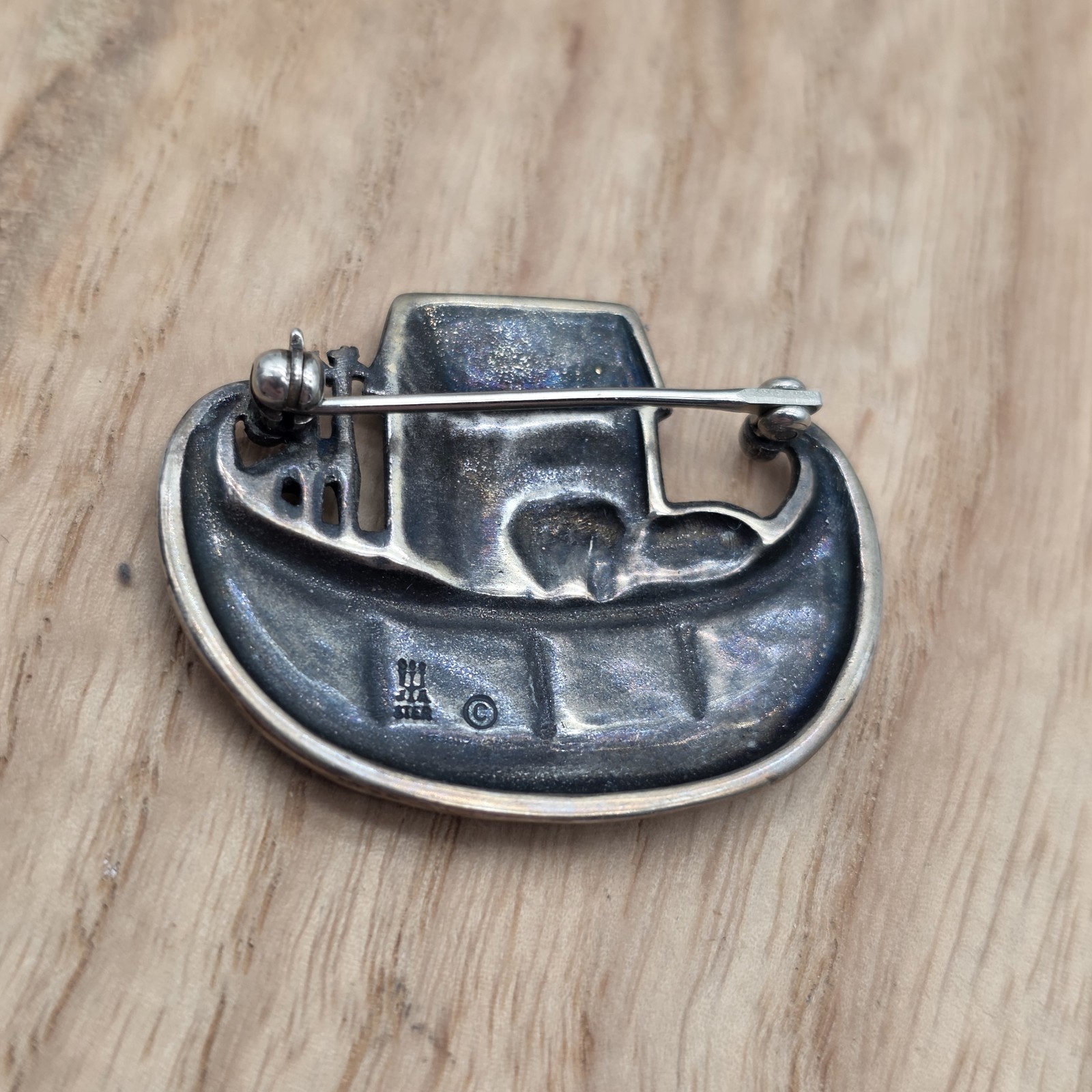 JAMES AVERY RETIRED NOAHS ARK ANIMALS PIN BROOCH PENDANT White JA BOX