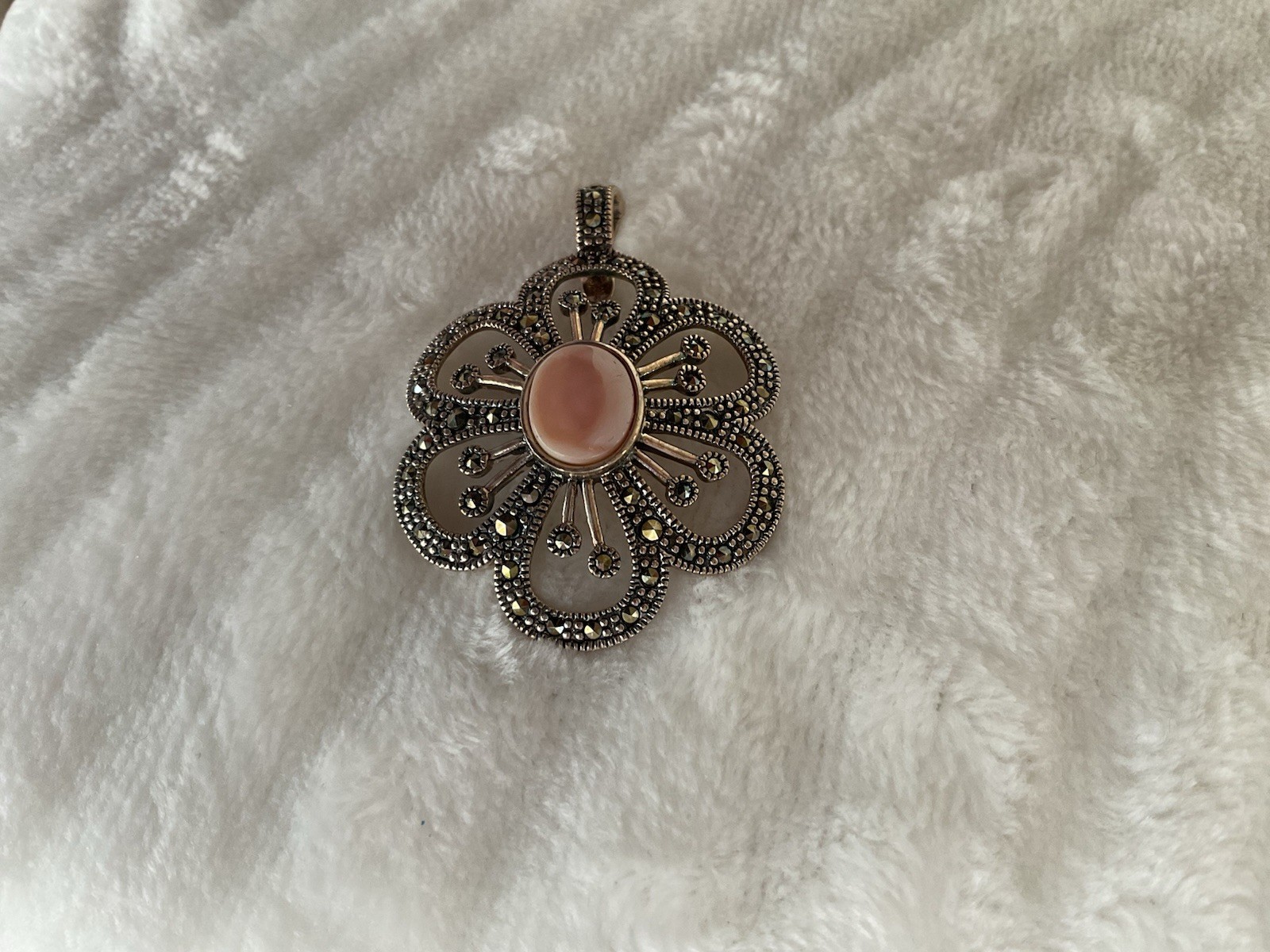 925 Sterling Silver Marcasite & Pink Mother Of Pearl Pendant