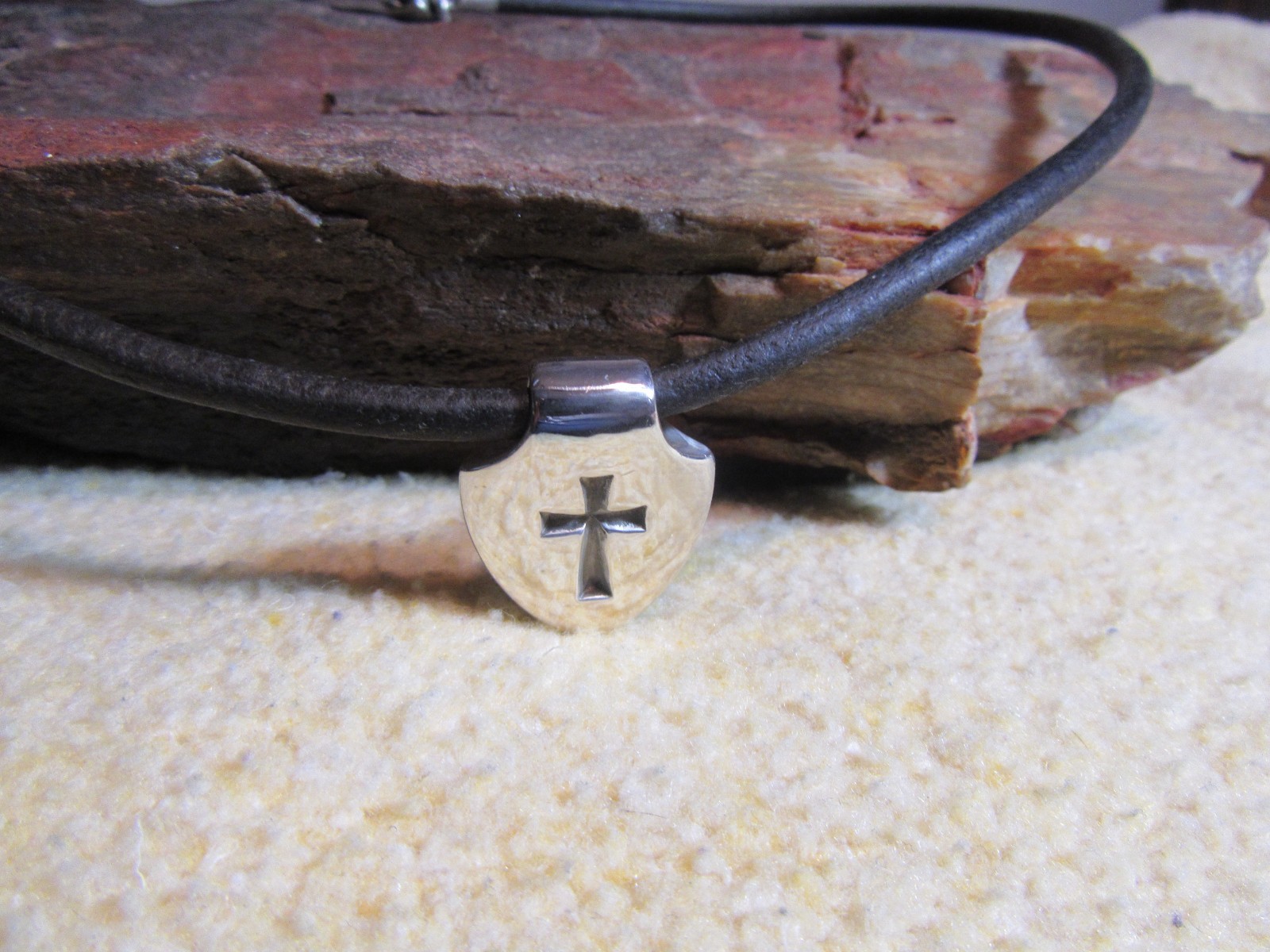 James Avery Retired 925 Shield Cross Pendant & 20″ Long Cord Necklace 4mm