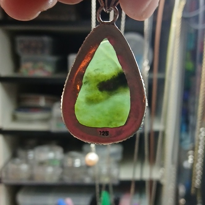 Handmade in India 925 Sterling Silver Teardrop Nephrite Jade Pendant