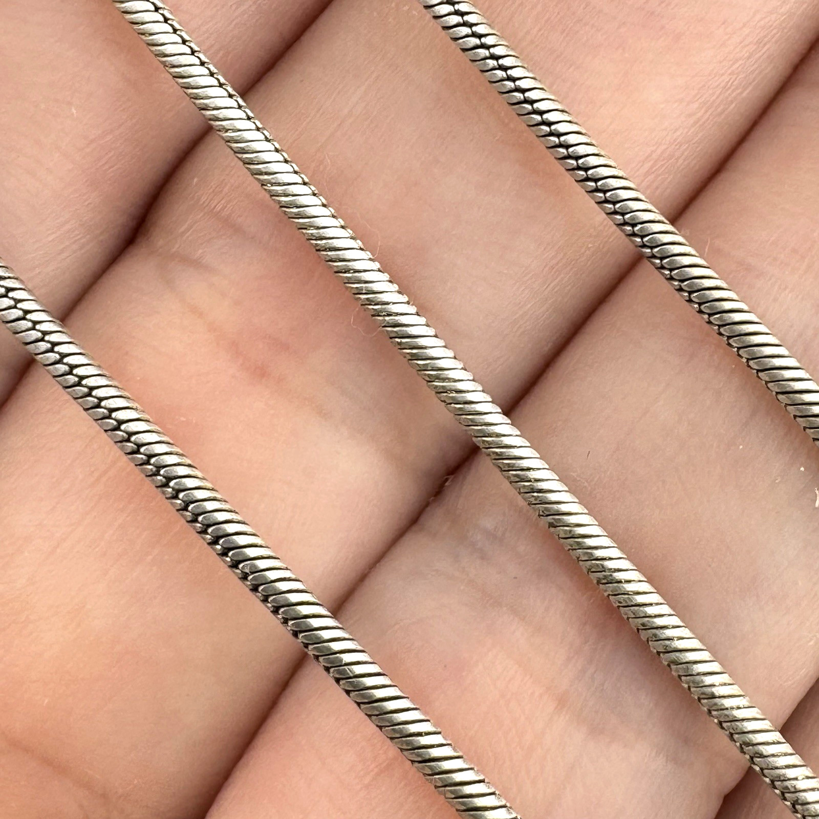 Vintage Italy ATI Sterling Silver 925 Round Snake Chain 17″ Necklace