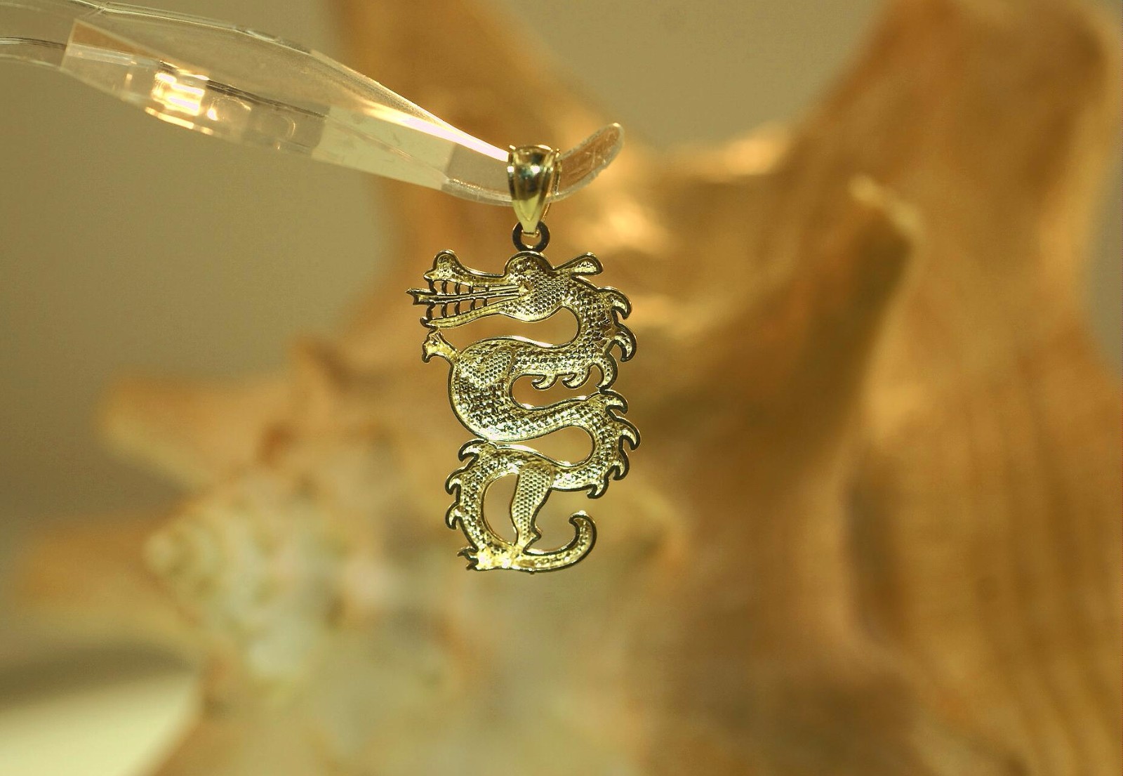 16MM HAWAIIAN SOLID 14K YELLOW GOLD TEXTURED CHINESE ASIAN DRAGON CHARM PENDANT