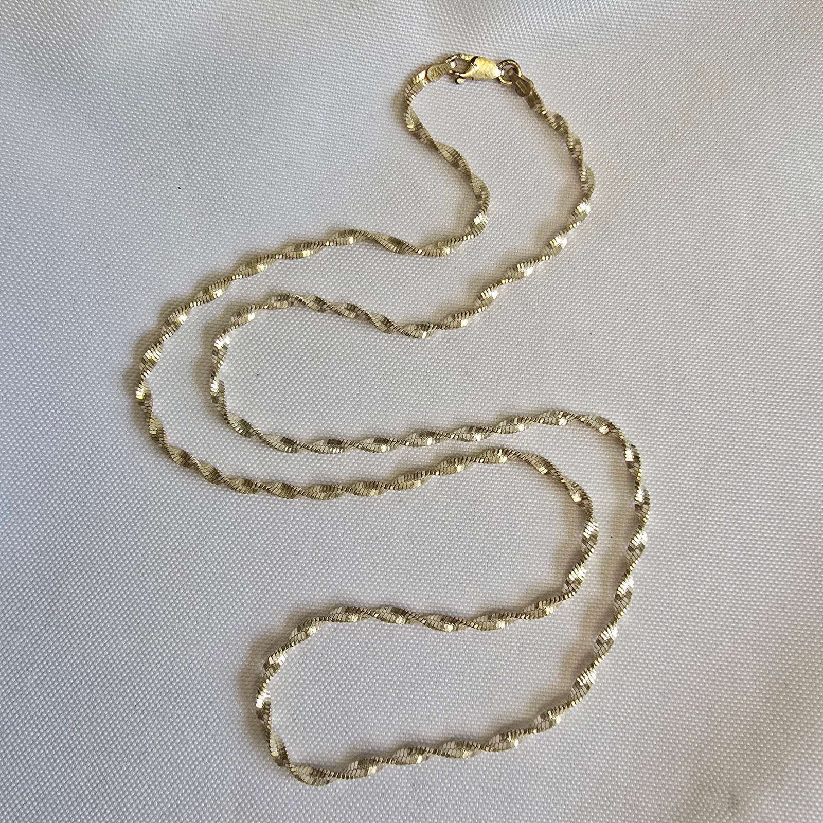 Sterling Silver Necklace 10.47g Fine Jewelry 23.5″ Singapore Chain Lobster Clasp