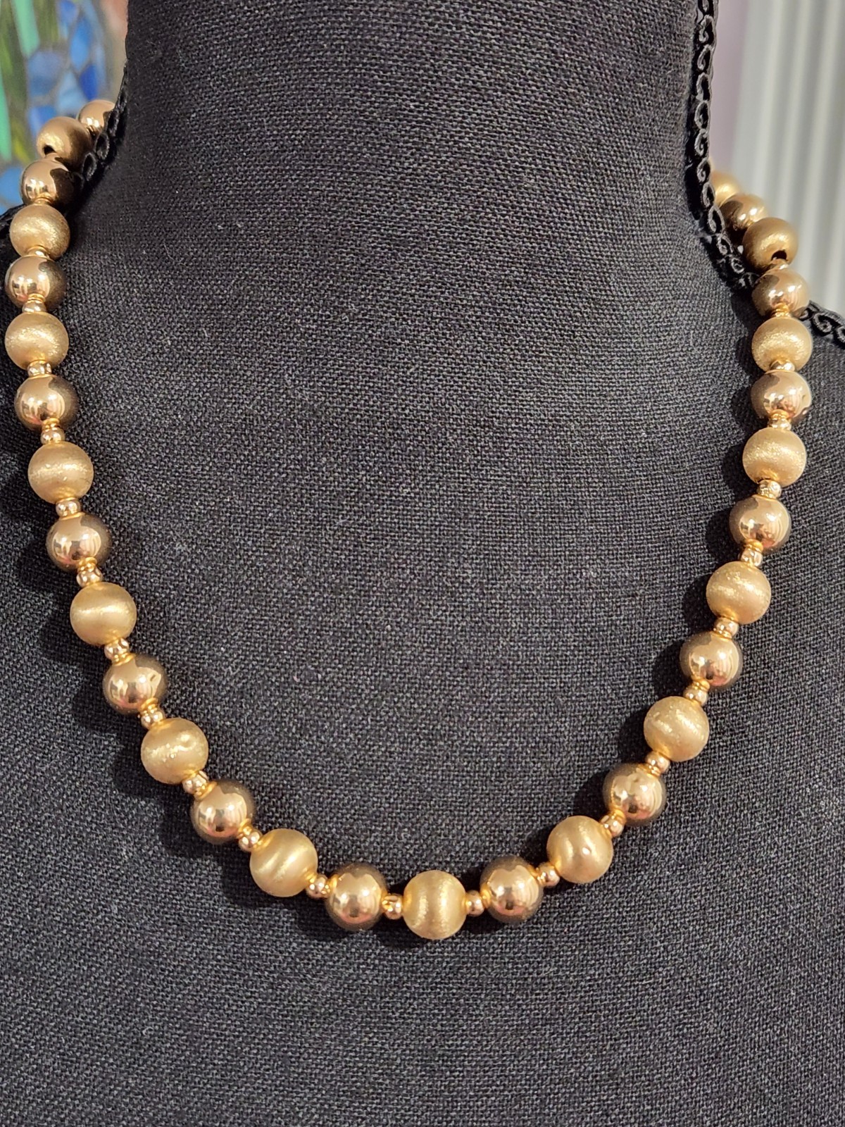 14k Yellow Gold Satin And Polish Beaded Necklace 20 Inches Long Wt 16.2 Grams