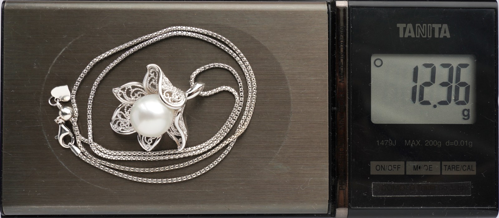 High Luster 13.5mm White South Sea Pearl Pendant Necklace Sterling Silver, 22″