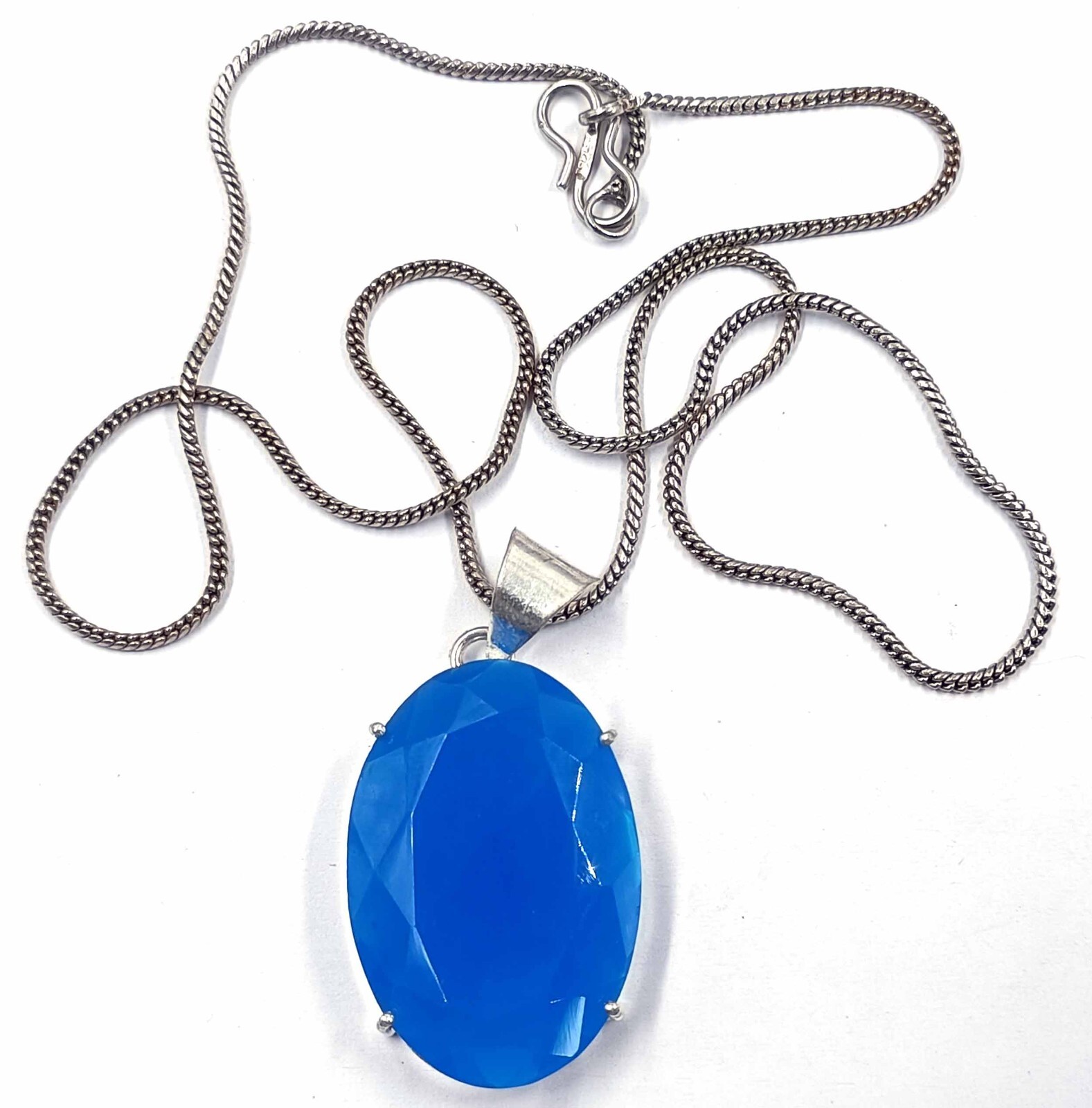 52 CT OVAL CUT BLUE SAPPHIRE GEM PENDANT WITH FREE SILVER CHAIN 925 STERLING AKT
