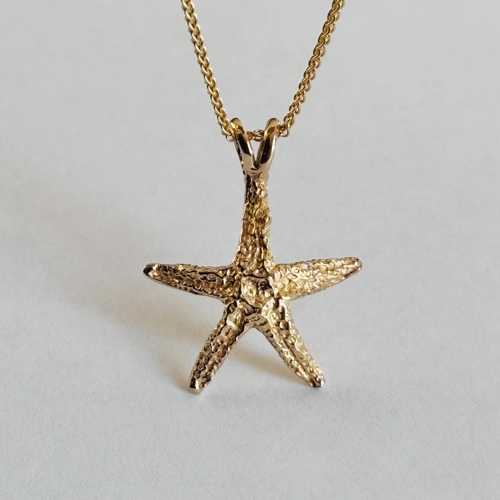 Vintage 14K Yellow Gold Starfish Nautical Beach Sea Life 1″ Pendant 1.5g