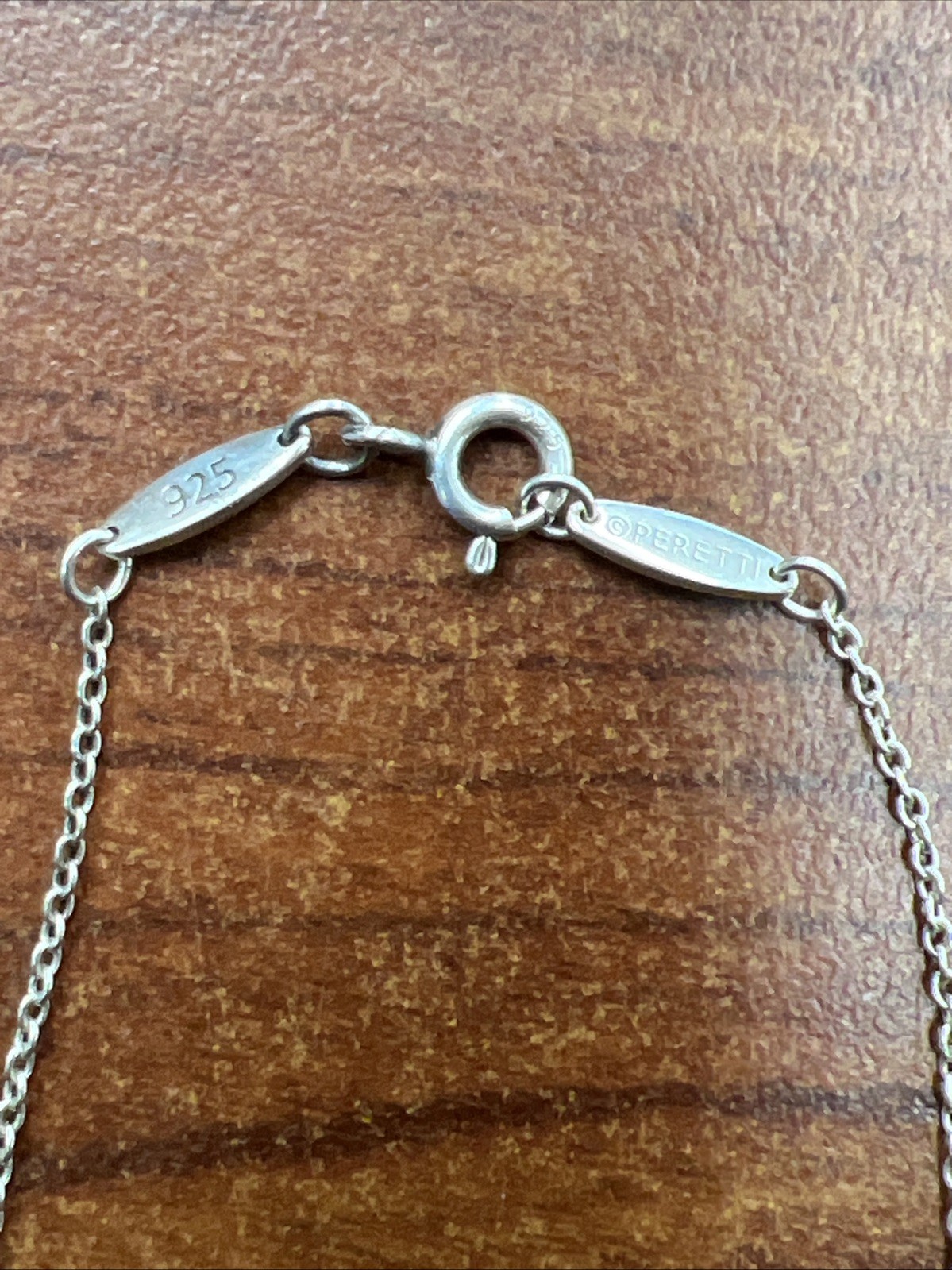 Gorgeous Authentic Tiffany Bean Necklace Excellent condition 18 Inches
