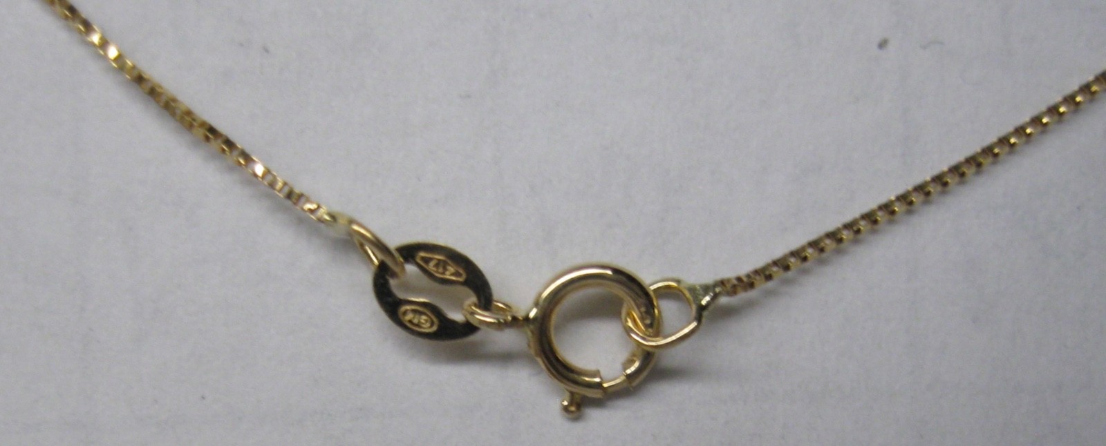 10K SOLID GOLD FINE 23″ BOX .55mm NECKLACE CHAIN