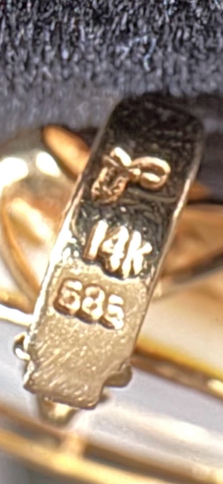 14k YG Blister Pearl, Bow, Ribbon and Ruby Enhancer Pendant 7.25 grams
