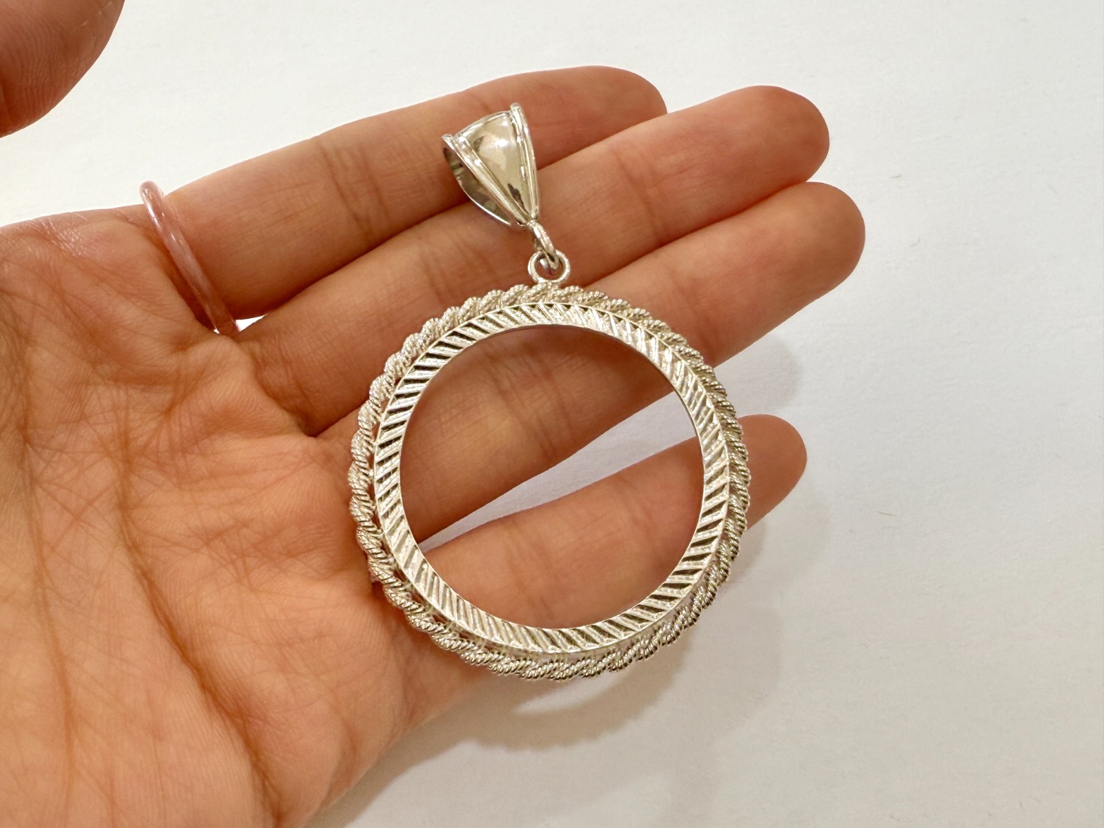 Sterling Silver Bezel Rope Edge Onza Plata Liberted for 36mm Coins