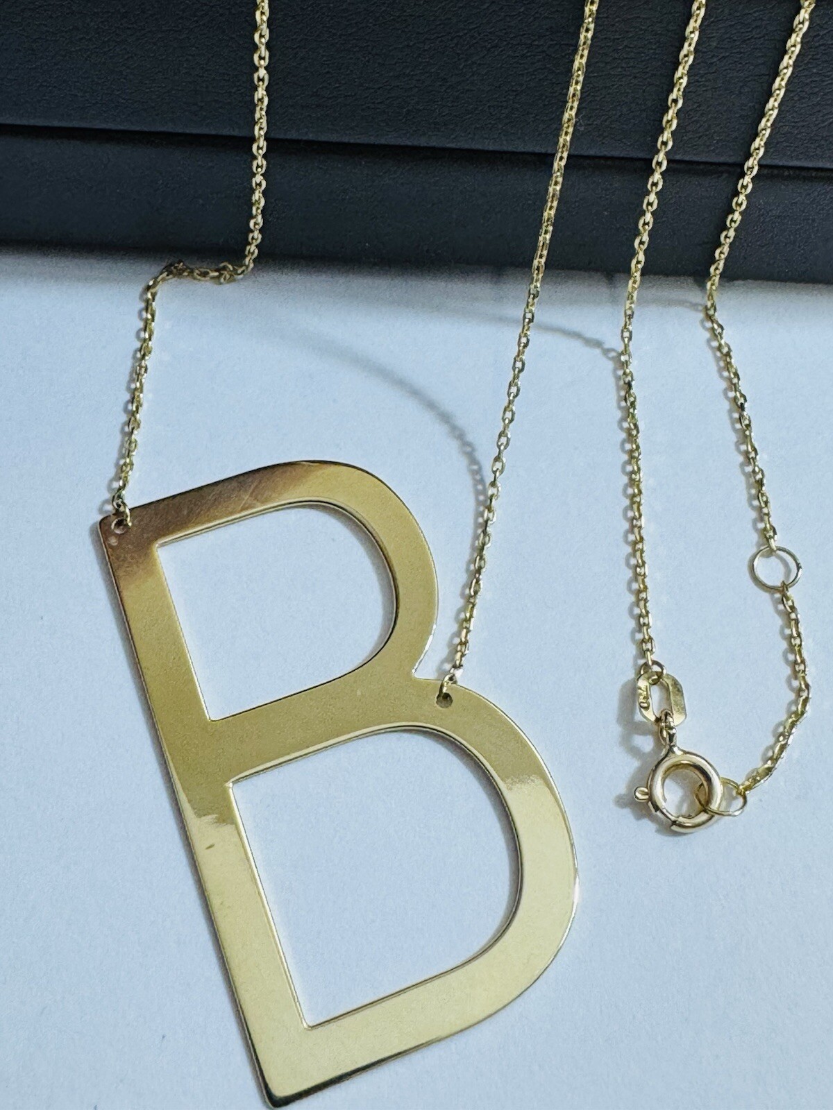 18K 750 Fine Gold Letter B initial Necklace 16.5/17.5” Long 1mm 4.8g WOMENS