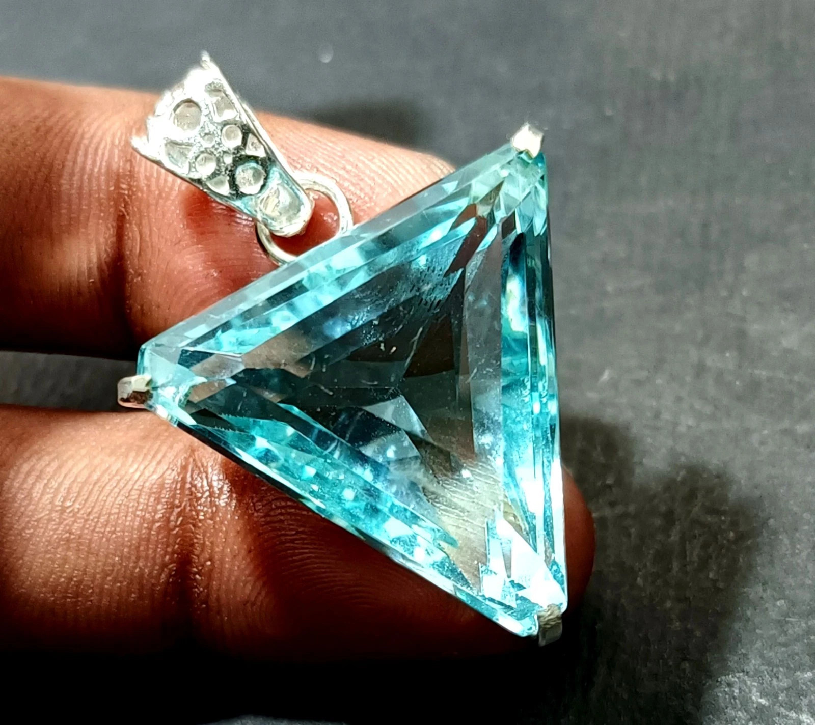 90 Ct Trillion Aquamarine Natural Topaz 925 Solid Silver Pendant Loose Gemstone